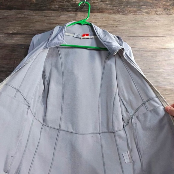 Puma Women's Light Gray Full Zip Hoodie - Picture 2 of 10